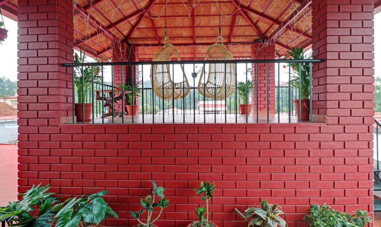 Treebo Avyukta Stay Мадикери Экстерьер фото